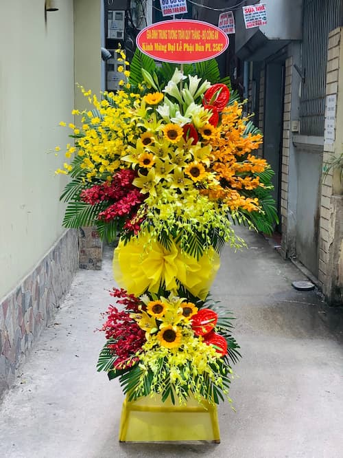 Đặt Hoa Khai Trương Quận