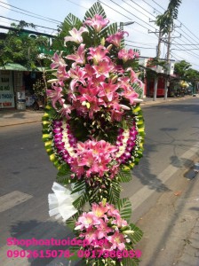 Cách Làm Vòng Hoa Tang Lễ