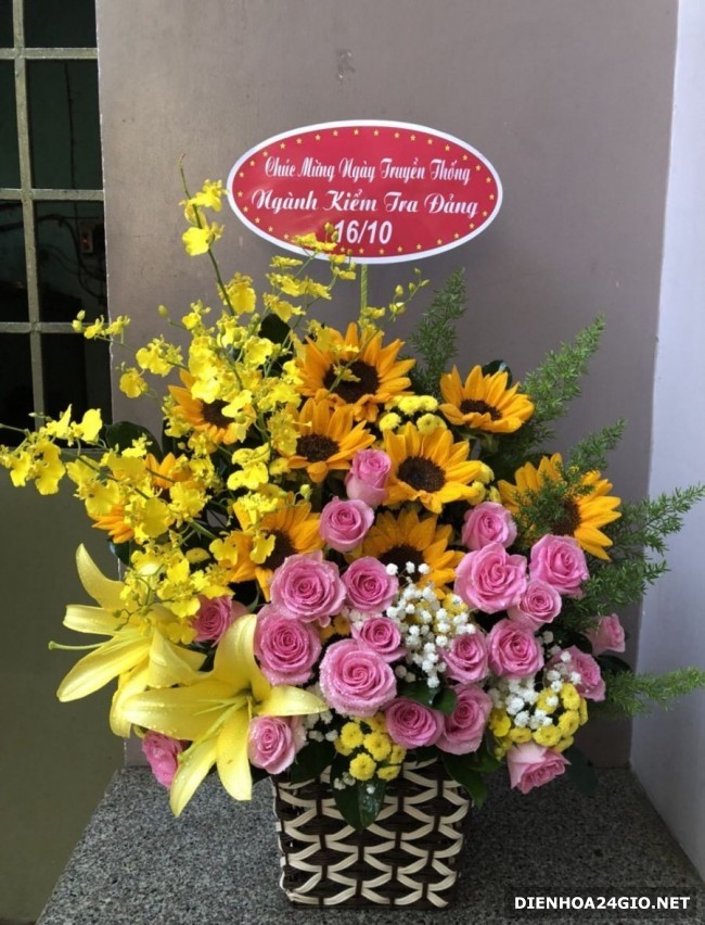 Top 10 mẫu hoa chúc mừng sinh nhật hot nhất hiện nay  Phởn Flower