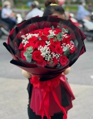 Bó Hoa Hồng Đỏ Tặng Người Yêu – Nồng Nàn