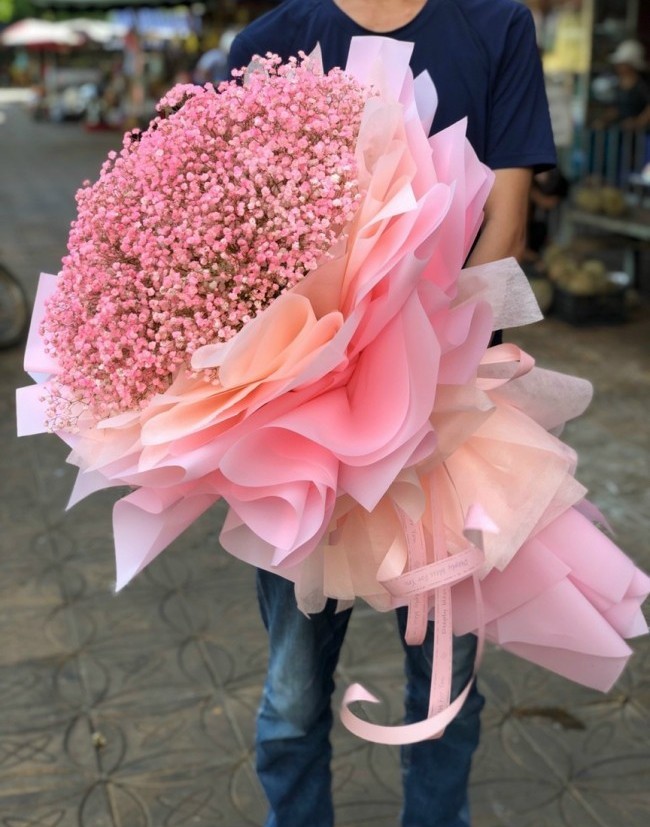 Bó hoa sinh nhật đẹp nhẹ nhàng quận Cầu Giấy  Hà Nội  Bó hoa dài 1m2