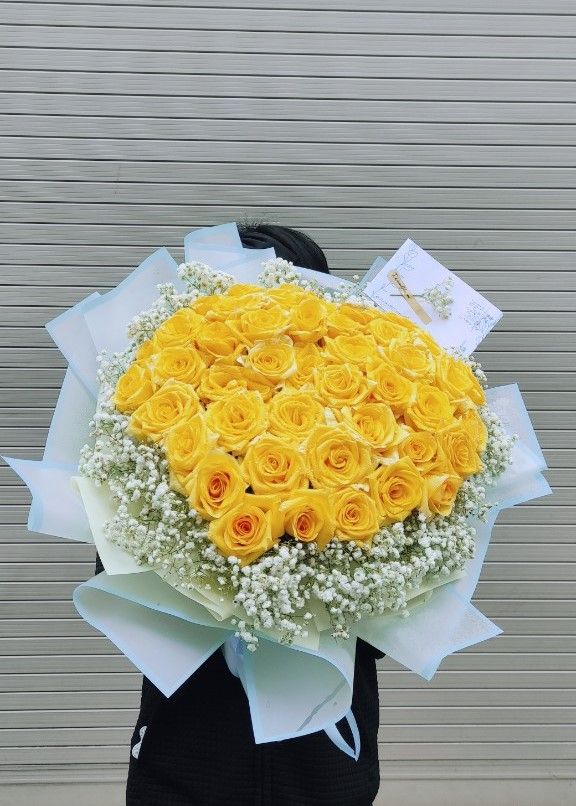 hoa hồng vàng đẹp tặng người yêu